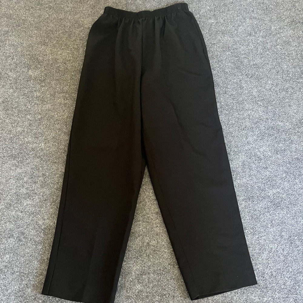 Alfred Dunner Womens Size 10 Black Elastic Waist Pull On Straight Leg Pants